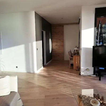 L'alpana En Bois Vue A 180 Degres 사리 솔렌자라