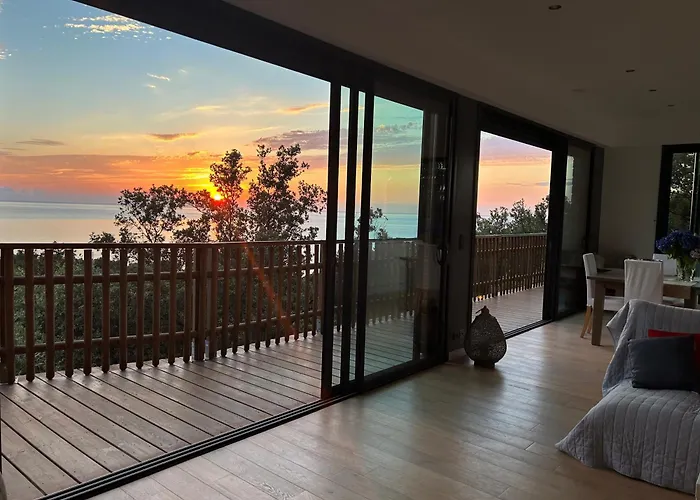 L'alpana En Bois Vue A 180 Degres Sari-Solenzara